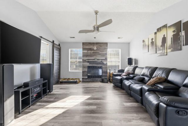 8391 Water Ash Way Photo 19