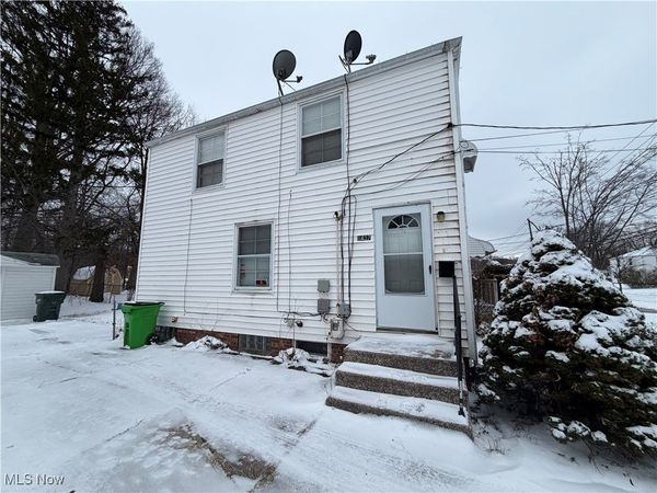 1437 E 252nd Street, Euclid, OH 44117