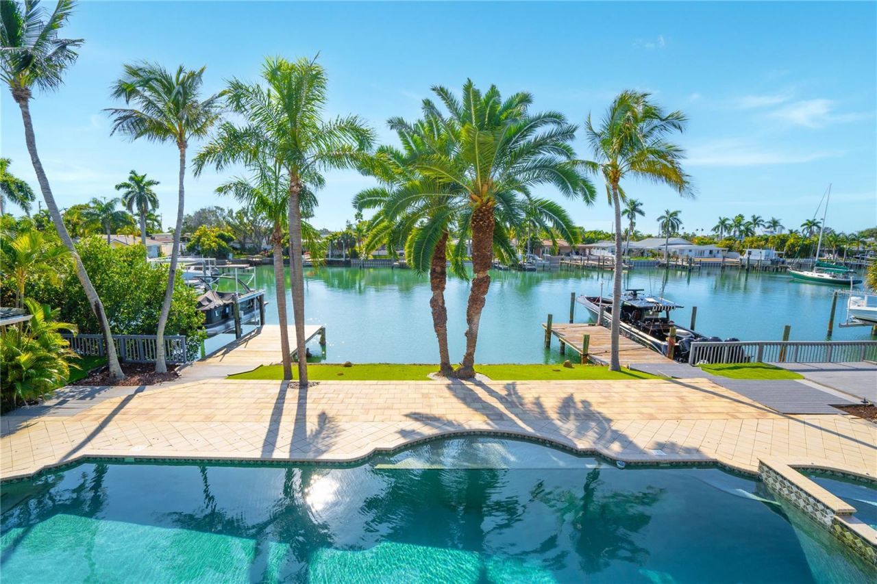 482 Hermosita Drive, Saint Pete Beach, FL 33706 Photo