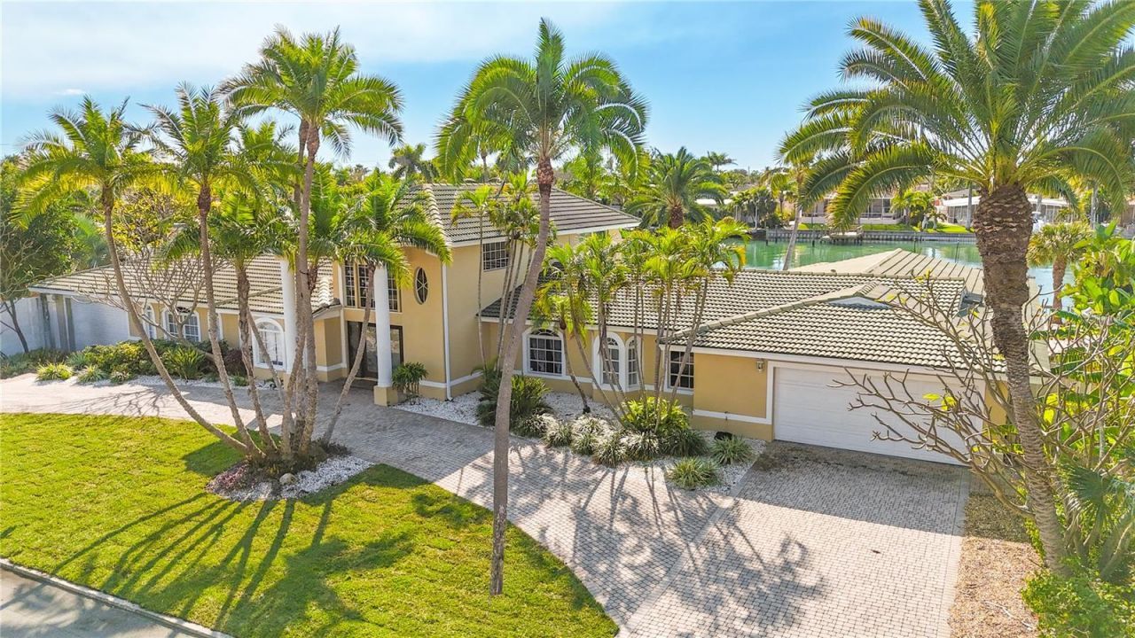 482 Hermosita Drive, Saint Pete Beach, FL 33706 Photo