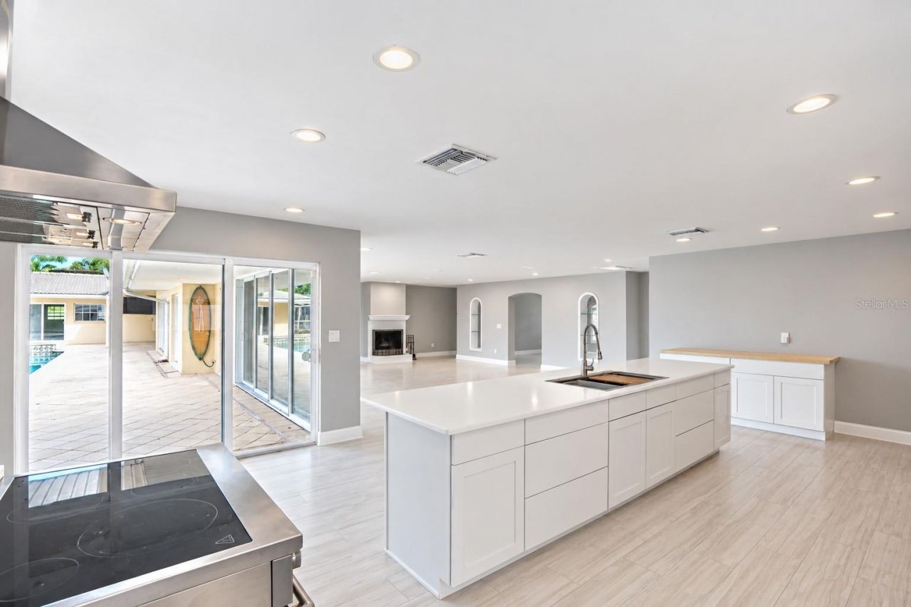 482 Hermosita Drive, Saint Pete Beach, FL 33706 Photo