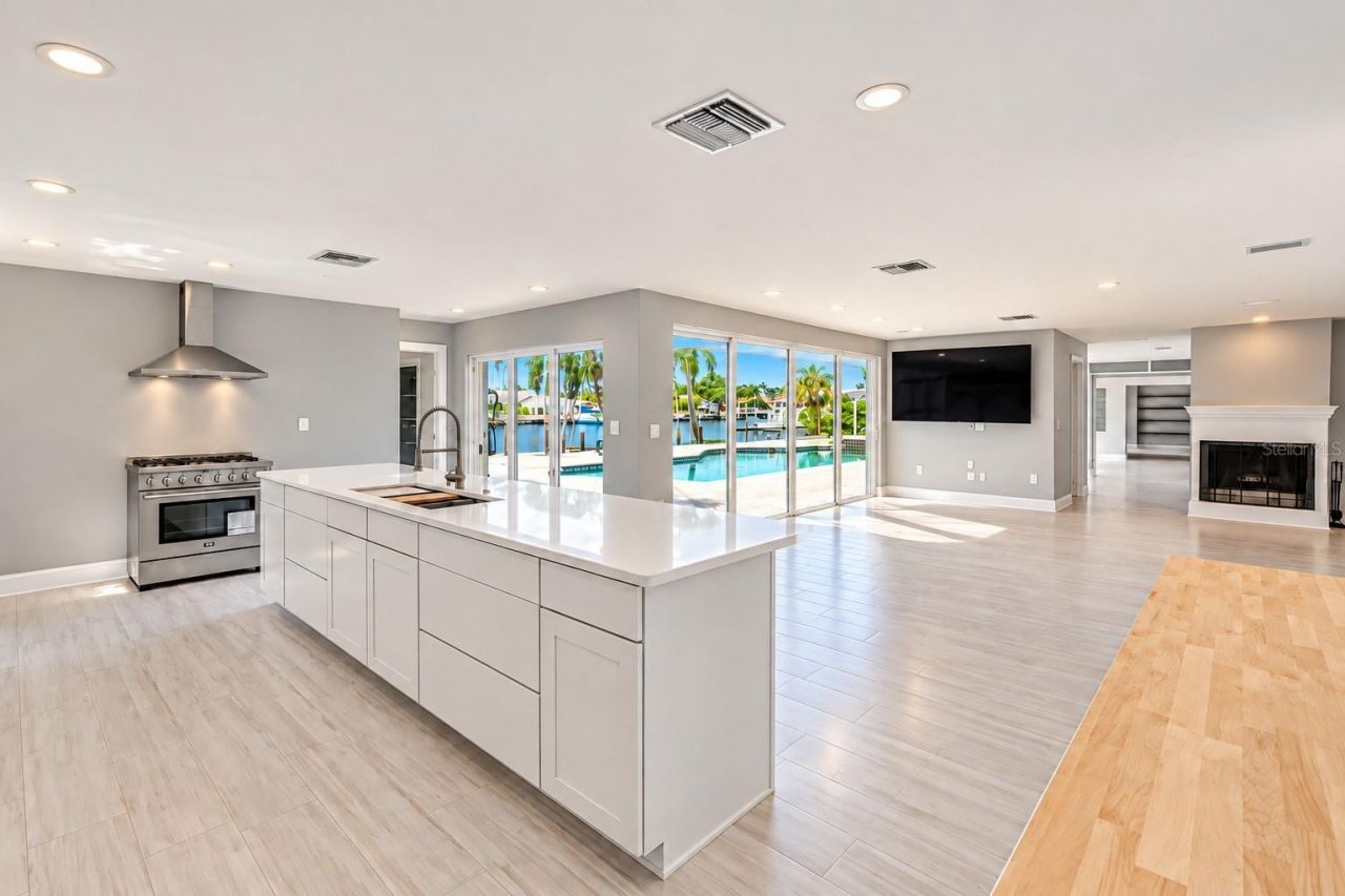 482 Hermosita Drive, Saint Pete Beach, FL 33706 Photo
