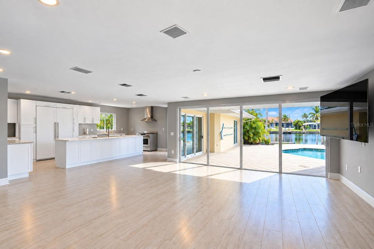 482 Hermosita Drive, Saint Pete Beach, FL 33706 Photo