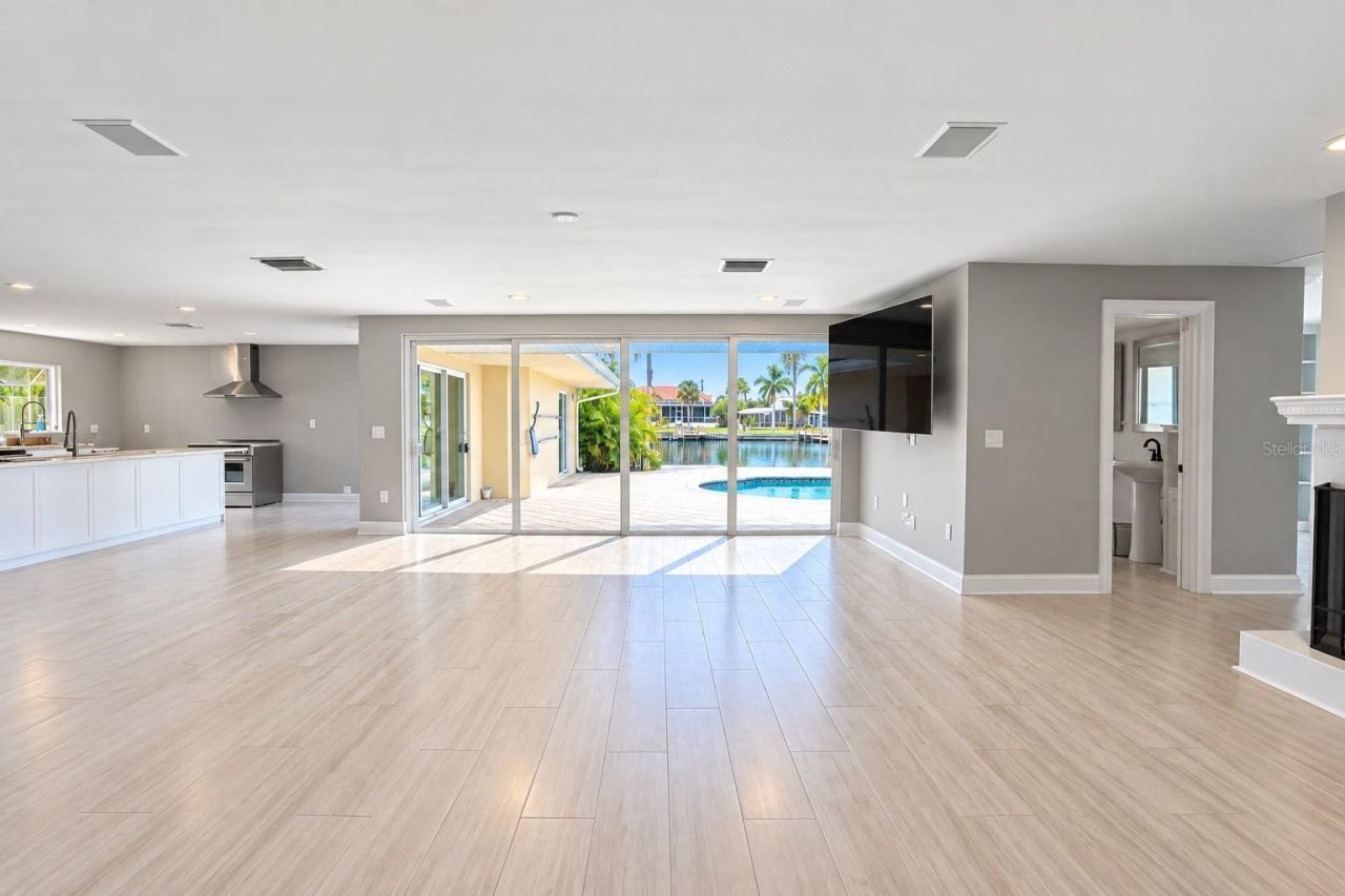 482 Hermosita Drive, Saint Pete Beach, FL 33706 Photo
