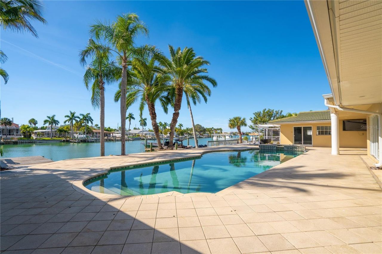 482 Hermosita Drive, Saint Pete Beach, FL 33706 Photo