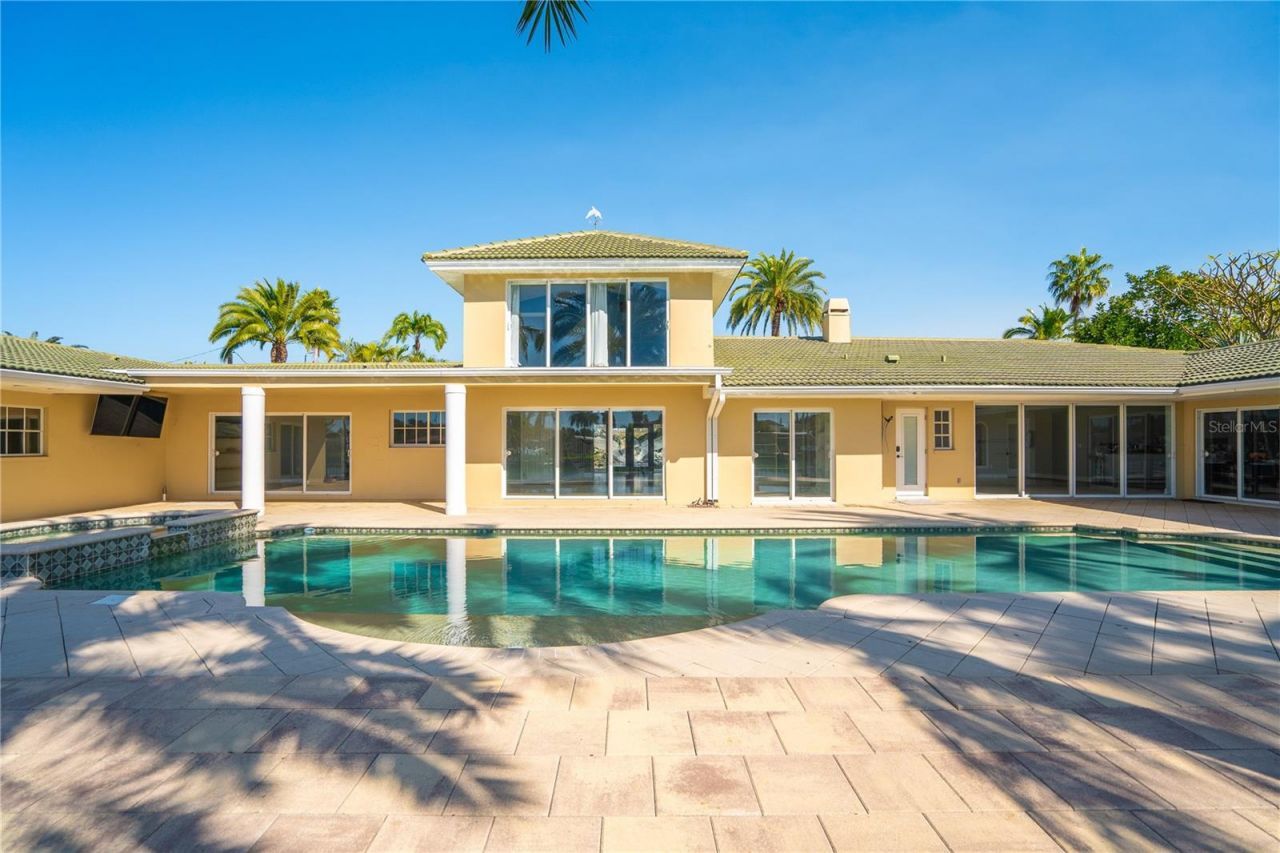 482 Hermosita Drive, Saint Pete Beach, FL 33706 Photo