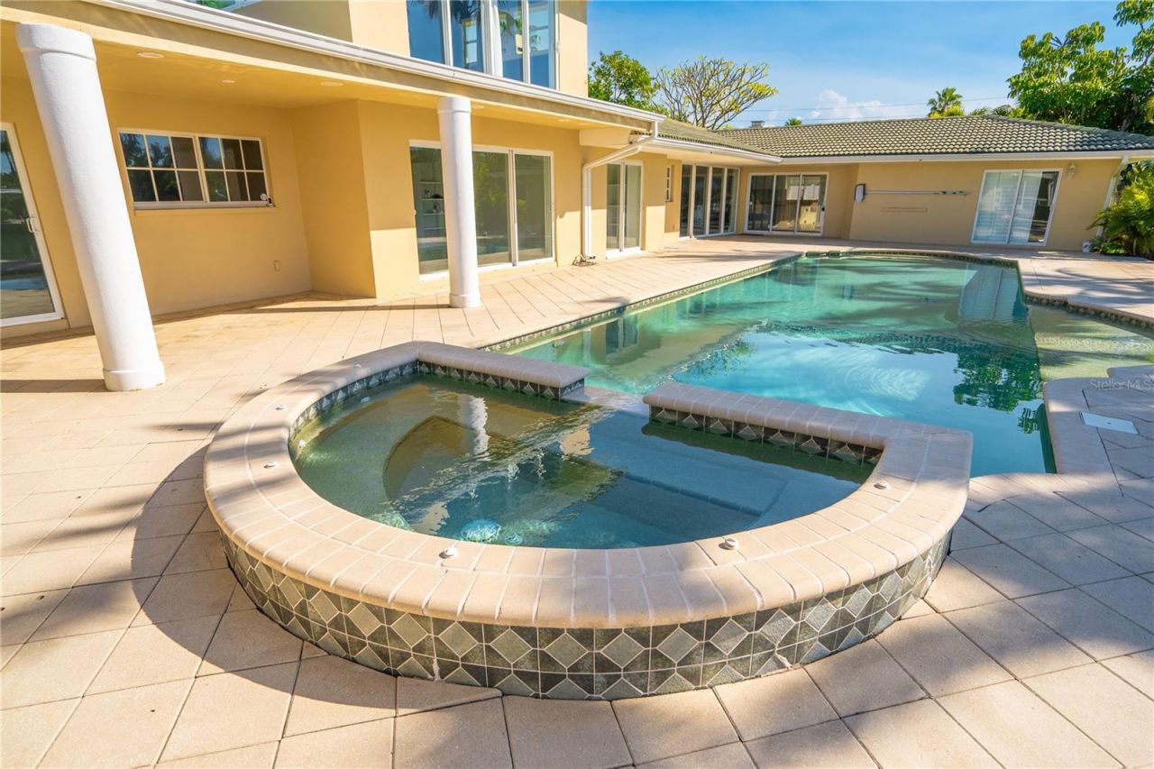 482 Hermosita Drive, Saint Pete Beach, FL 33706 Photo