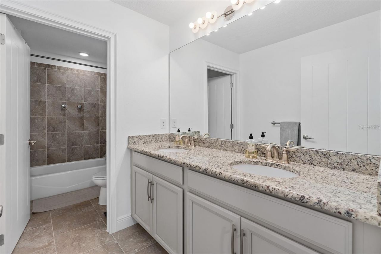 4509 Patricia Ann Court, Orlando, FL 32839 Photo