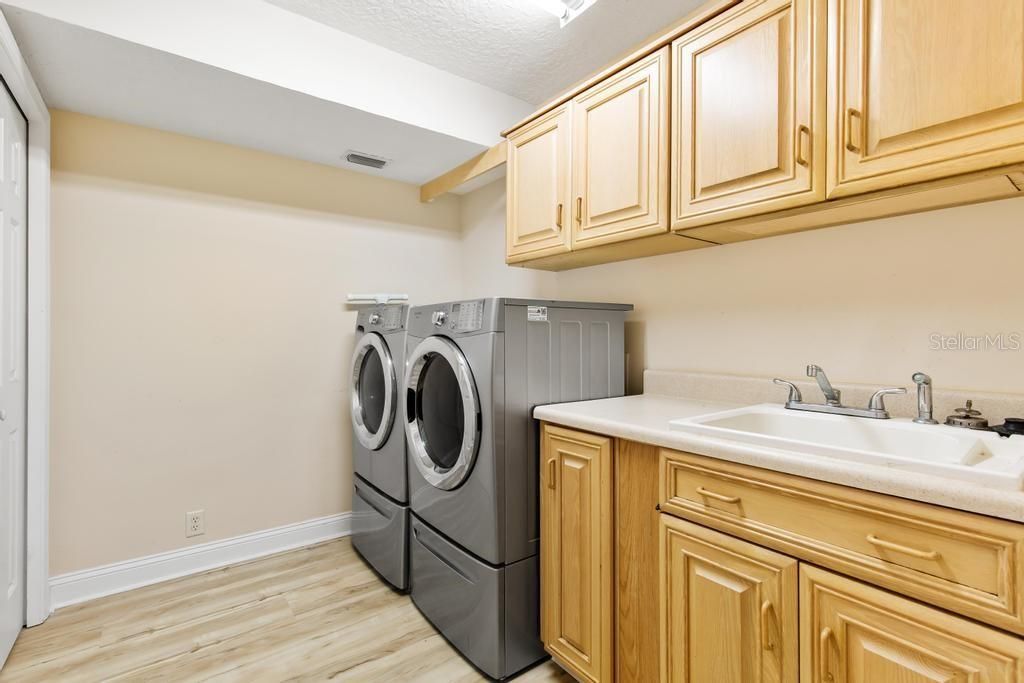 7843 Mount Ranier Drive, Jacksonville, FL 32256 Photo