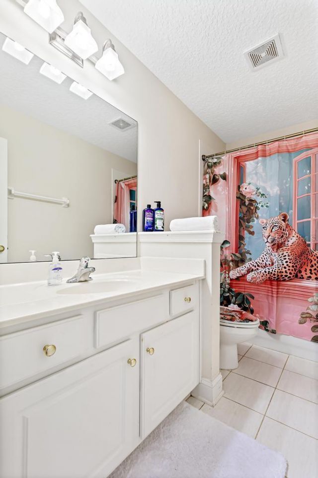 7843 Mount Ranier Drive, Jacksonville, FL 32256 Photo