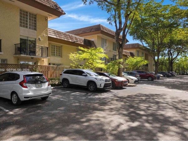 8500 SW 109th Ave, Unit 6-101, Miami, FL 33173