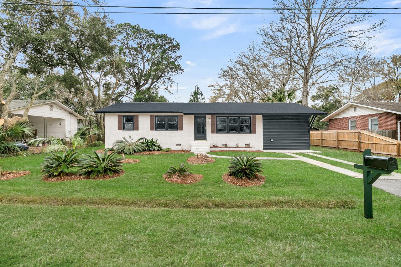 1017 San Juan Avenue Photo 1