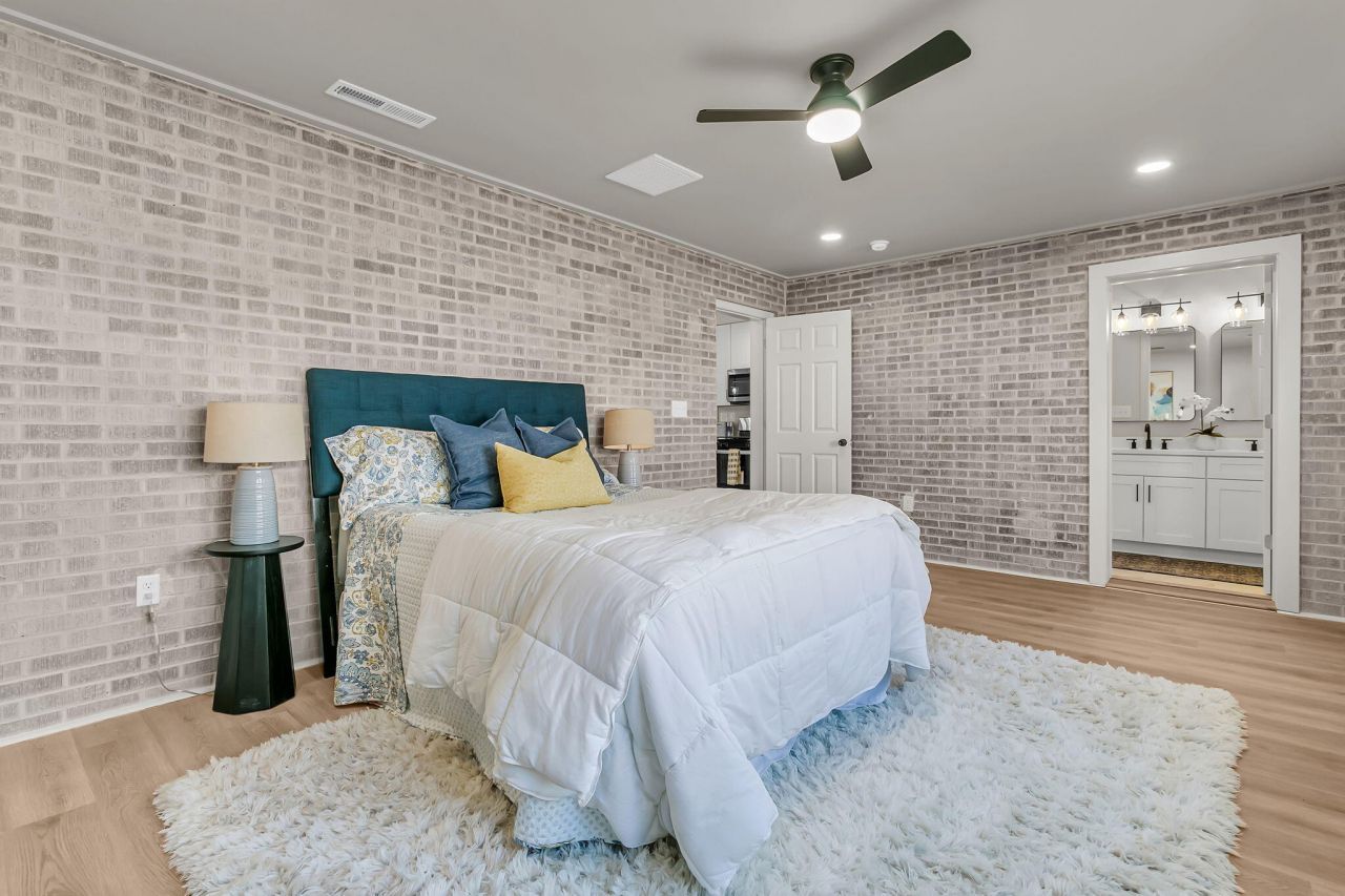 1017 San Juan Avenue Photo 9