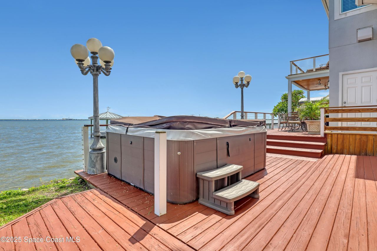 700 Milford Point Drive, Merritt Island, FL 32952 Photo