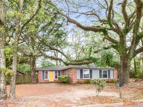 5012 Cottage Hill Road, Mobile, AL 36609
