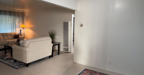 3636 27th Ave, Sacramento, CA 95820 Photo