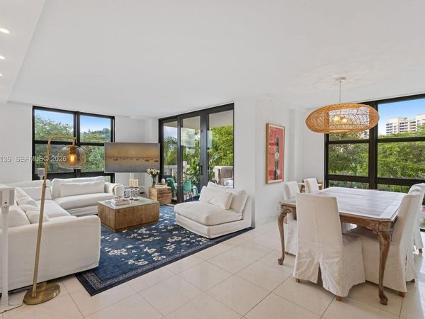 1121 Crandon Blvd, Unit E201, Key Biscayne, FL 33149