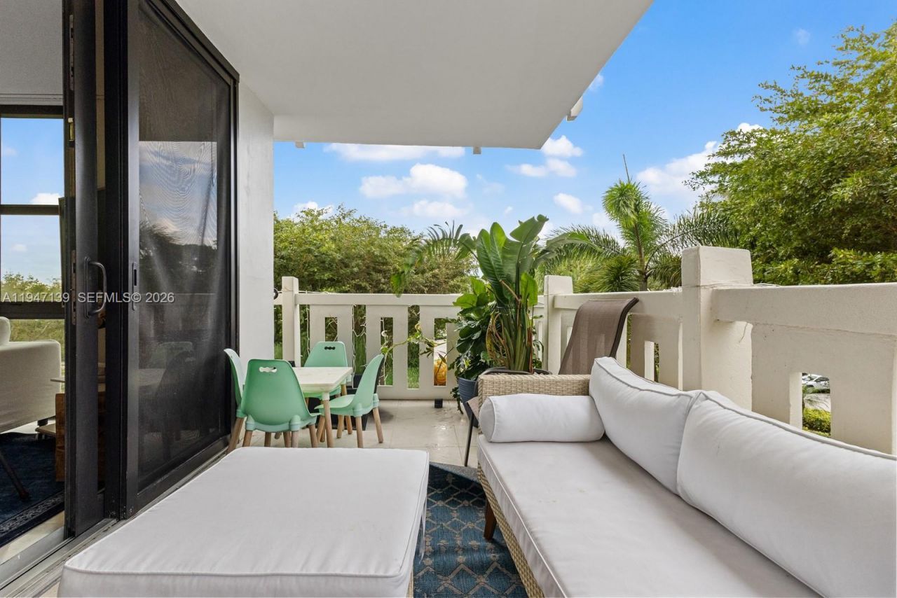 1121 Crandon Blvd , Unit E201, Key Biscayne, FL 33149 Photo