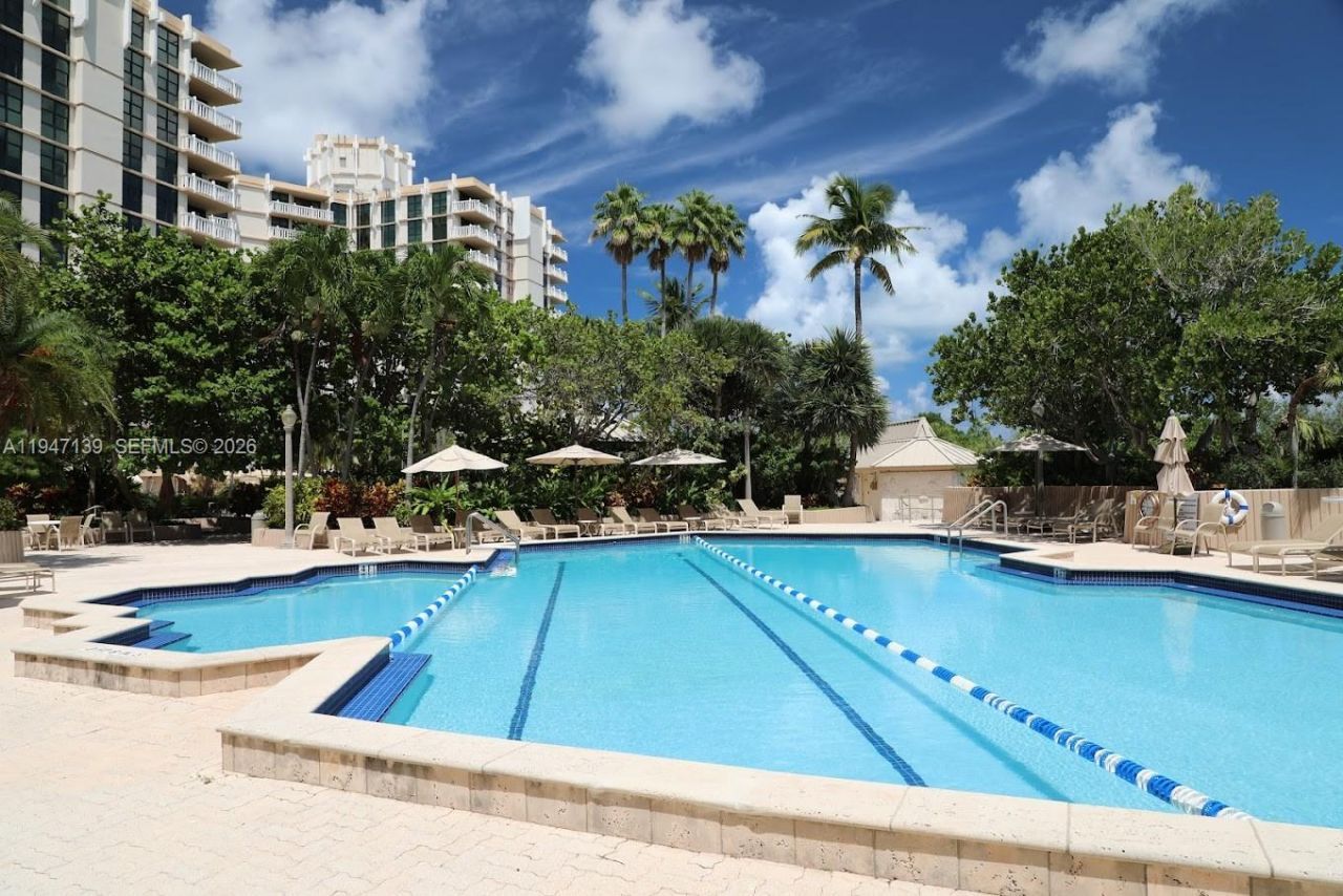 1121 Crandon Blvd, Unit E201, Key Biscayne, FL 33149 Photo