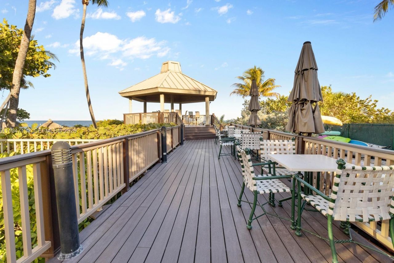 1121 Crandon Blvd , Unit E201, Key Biscayne, FL 33149 Photo