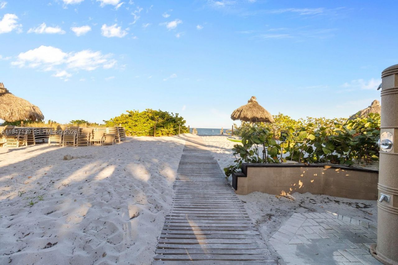 1121 Crandon Blvd , Unit E201, Key Biscayne, FL 33149 Photo