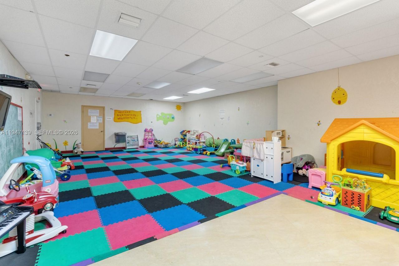 1121 Crandon Blvd , Unit E201, Key Biscayne, FL 33149 Photo