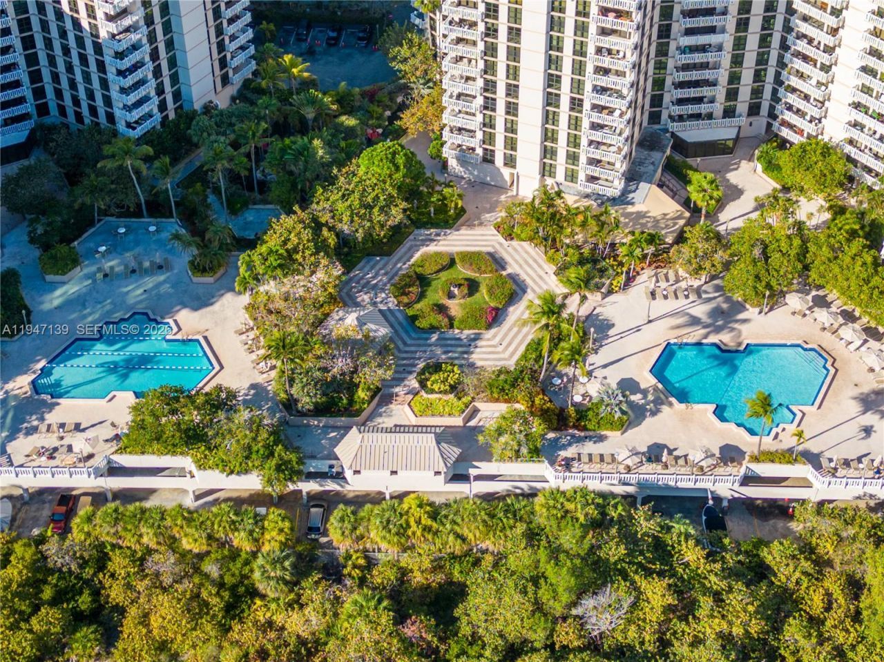 1121 Crandon Blvd, Unit E201, Key Biscayne, FL 33149 Photo