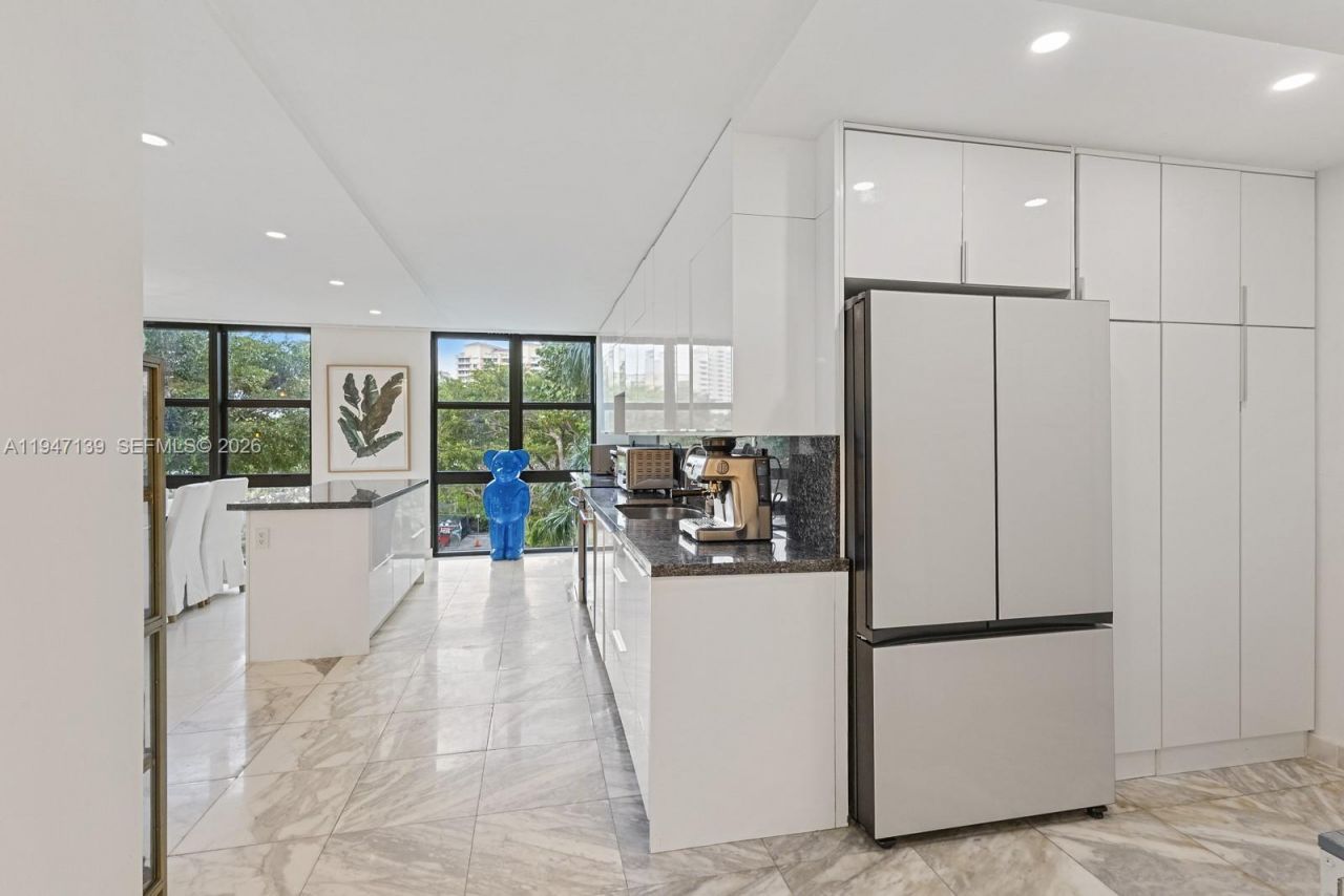 1121 Crandon Blvd , Unit E201, Key Biscayne, FL 33149 Photo