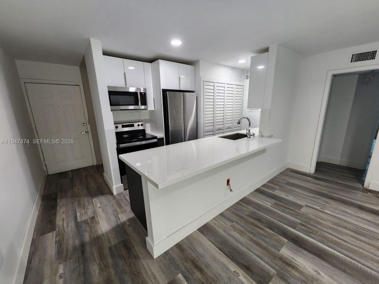 4545 Treehouse Ln, Unit H, Tamarac, FL 33319 Photo