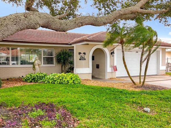 3828 48TH AVENUE S, ST PETERSBURG, FL 33711