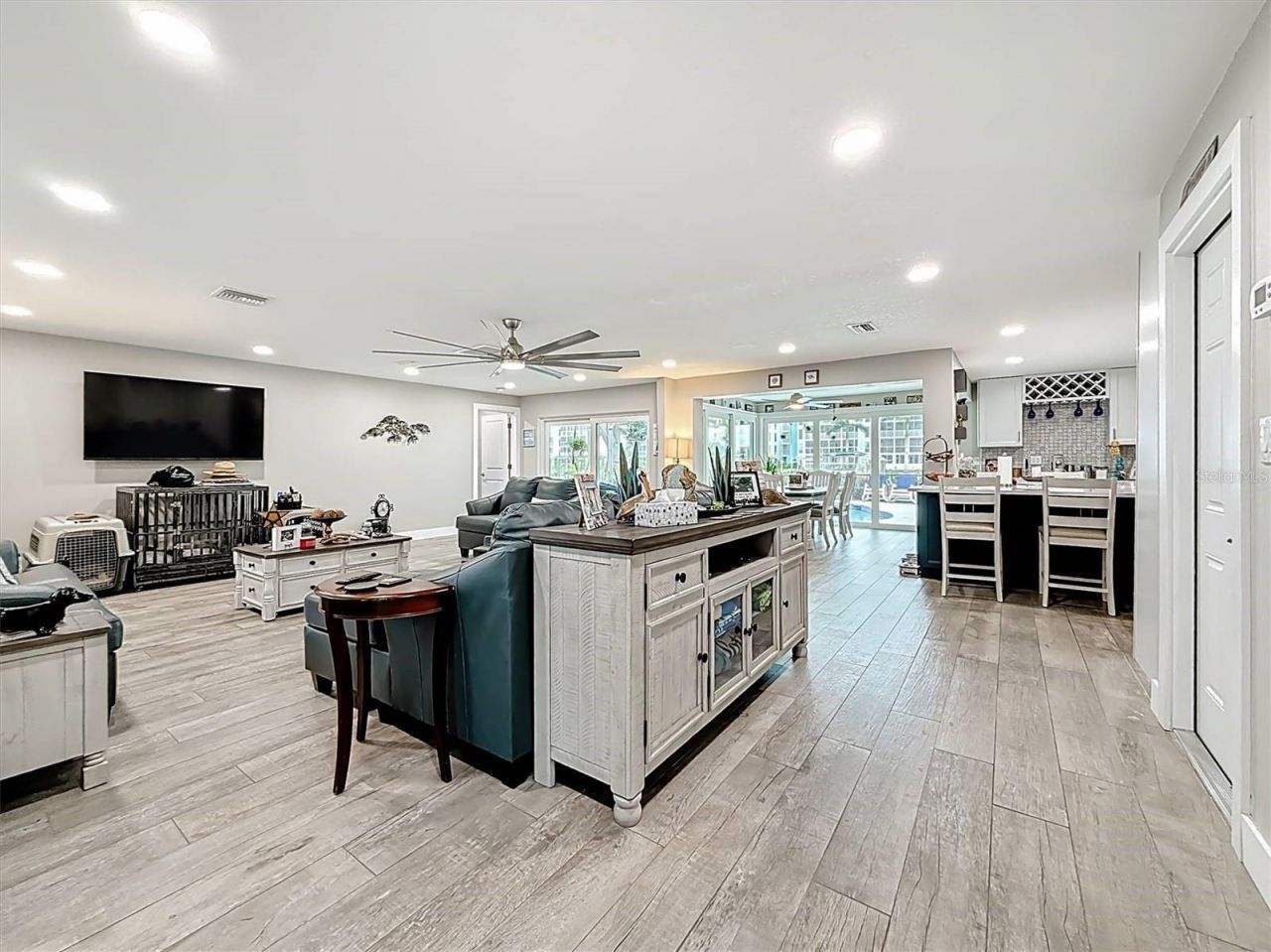 3828 48th Avenue S, Saint Petersburg, FL 33711 Photo