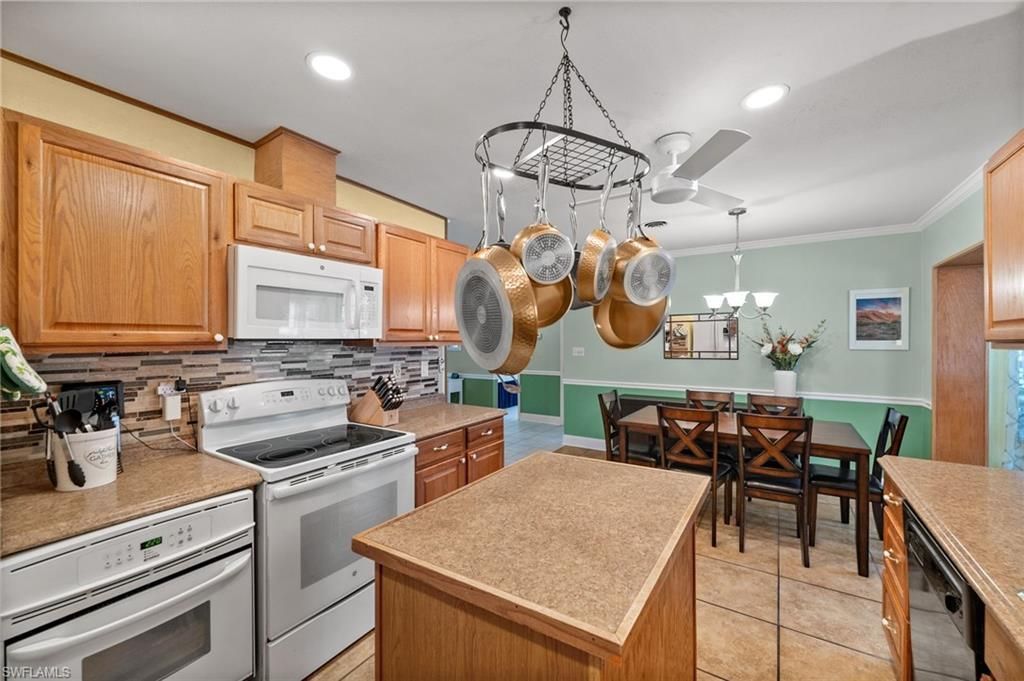 1280 22nd Ave N, Naples, FL 34103 Photo