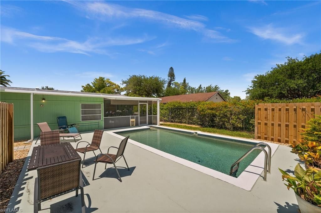 1280 22nd Ave N, Naples, FL 34103 Photo