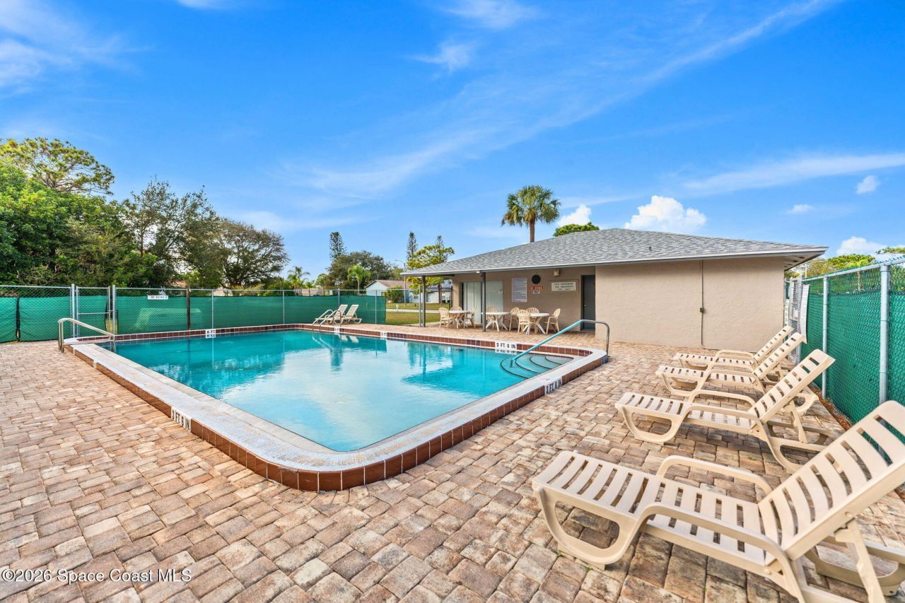 2975 Thrush Drive, Unit 129, Melbourne, FL 32935 Photo