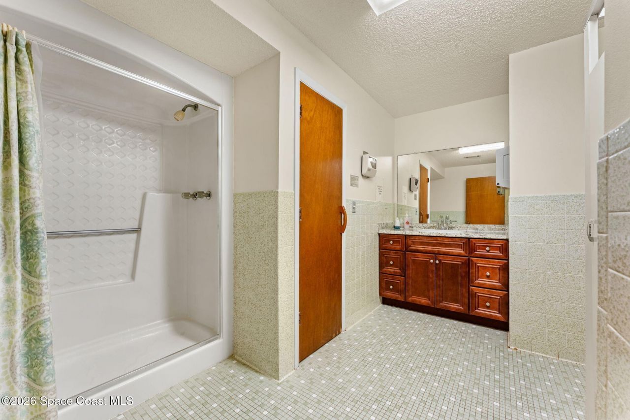 2975 Thrush Drive, Unit 129, Melbourne, FL 32935 Photo