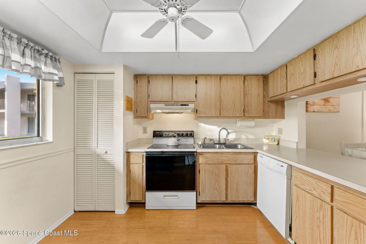 2975 Thrush Drive, Unit 129, Melbourne, FL 32935 Photo