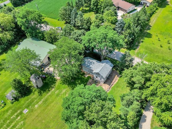 6386 Alpine Dr, Addison, WI 53095