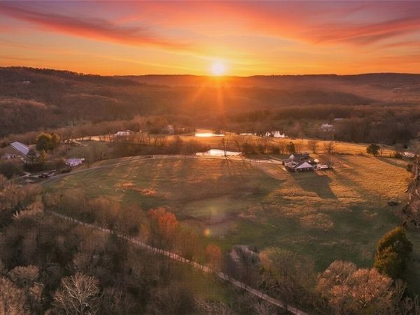 12145 Flowers Road, West Fork, AR 72774