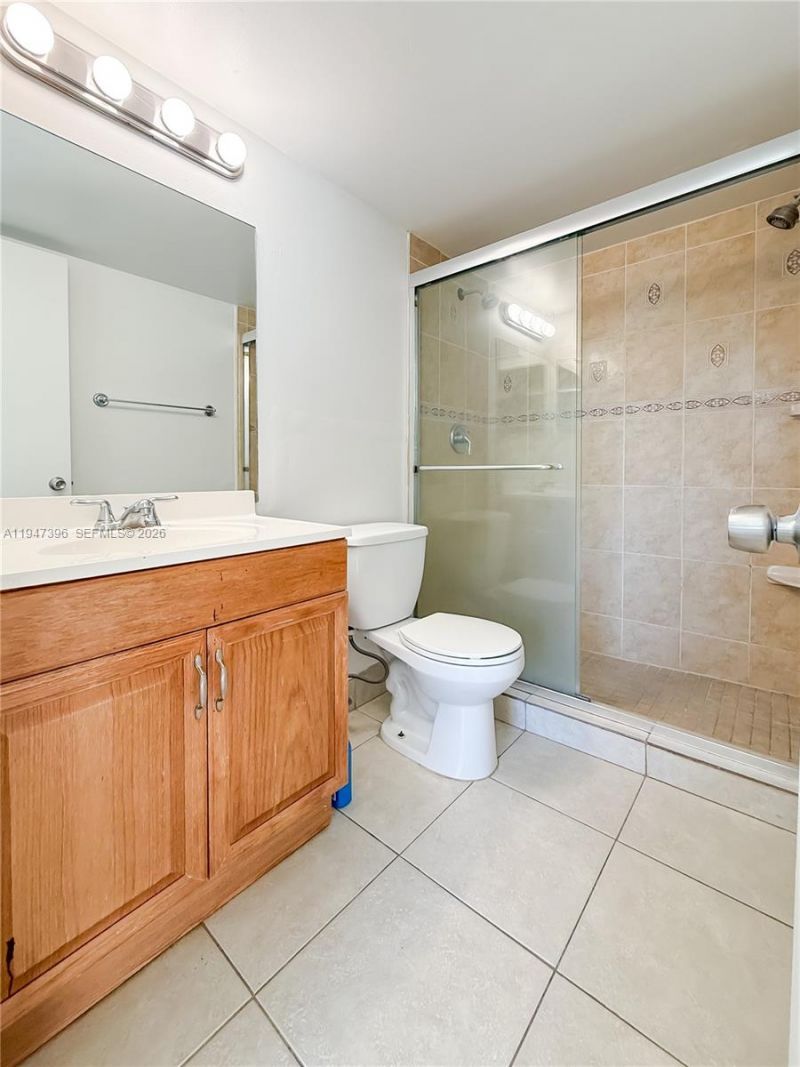 8260 SW 210th St, Unit 301, Cutler Bay, FL 33189 Photo