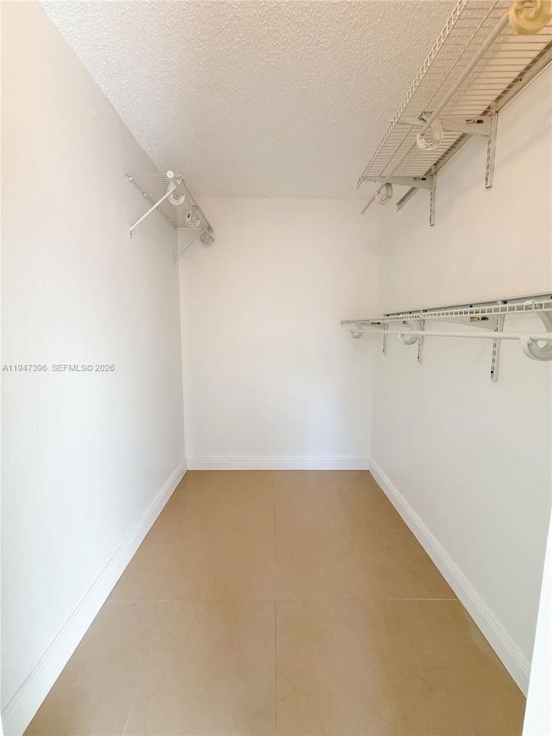 8260 SW 210th St, Unit 301, Cutler Bay, FL 33189 Photo