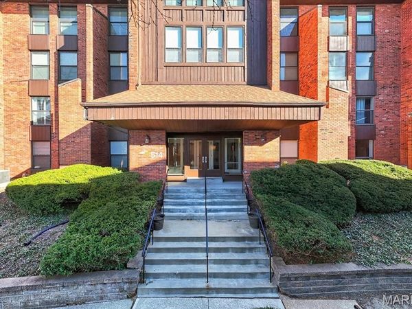 514 Coeur De Royale Drive, Unit 105, St Louis, MO 63141
