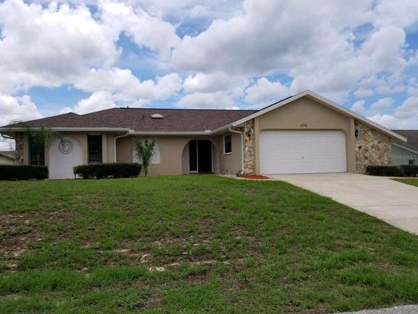 8992 HERNANDO WAY, WEEKI WACHEE, FL 34613