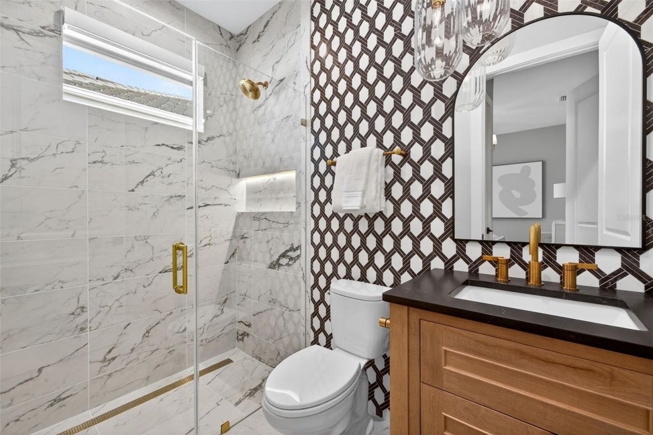 8380 Sea Glass Court, Sarasota, FL 34240 Photo