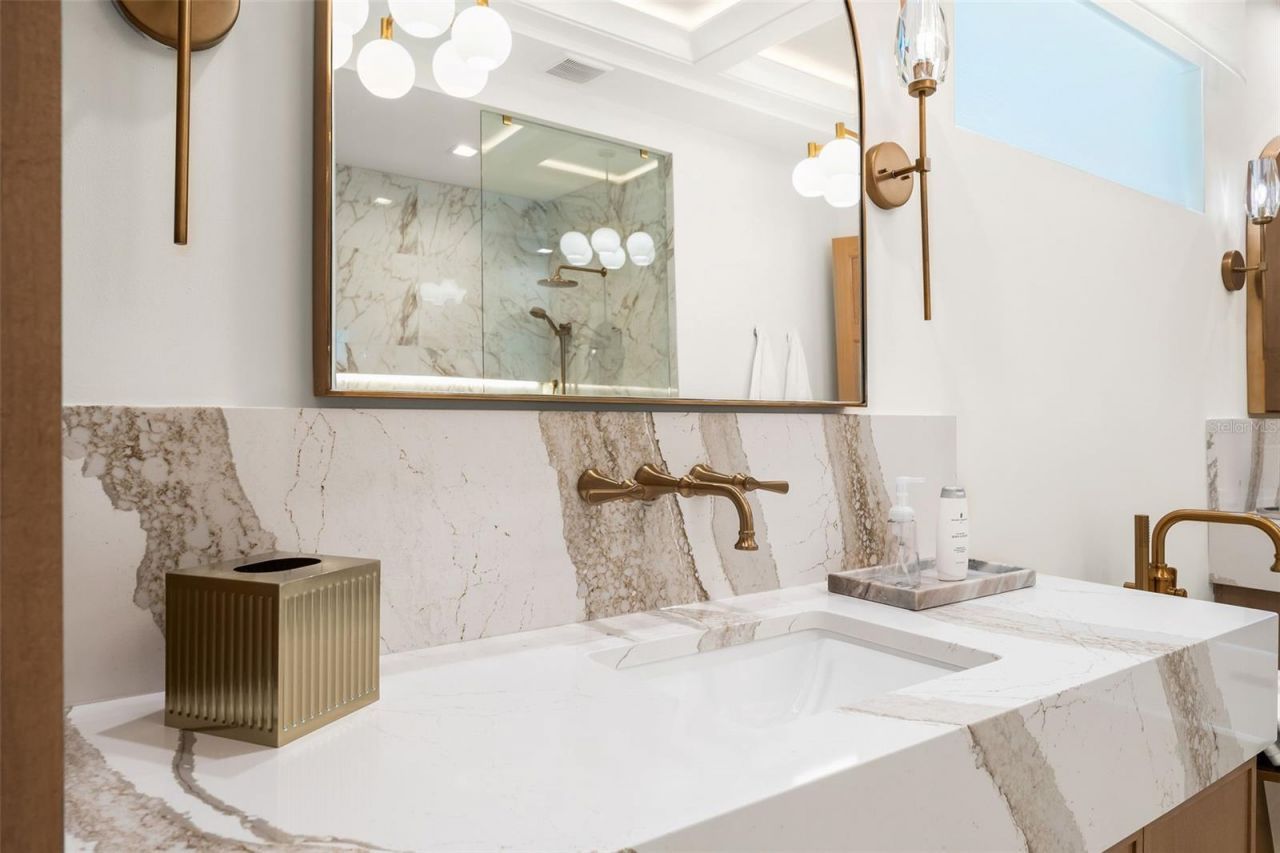 8380 Sea Glass Court, Sarasota, FL 34240 Photo