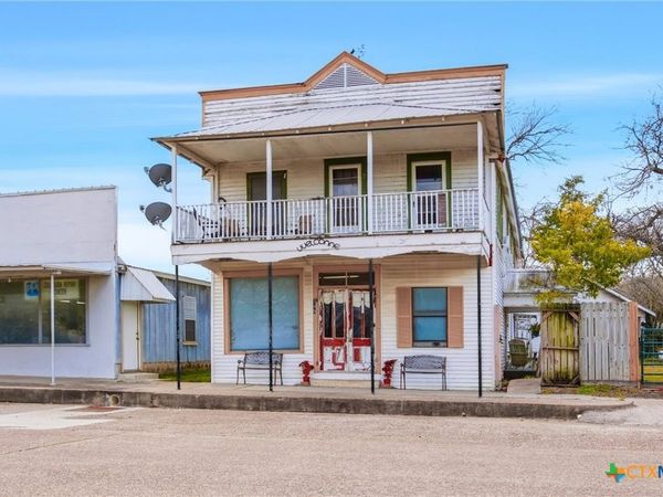 205 N Main, Moulton, TX 77975