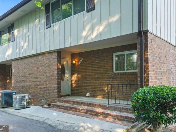 2518 Bradford Square NE, Atlanta, GA 30345