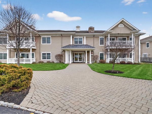 4205 Fred Ill Jr Court, Pearl River, NY 10965