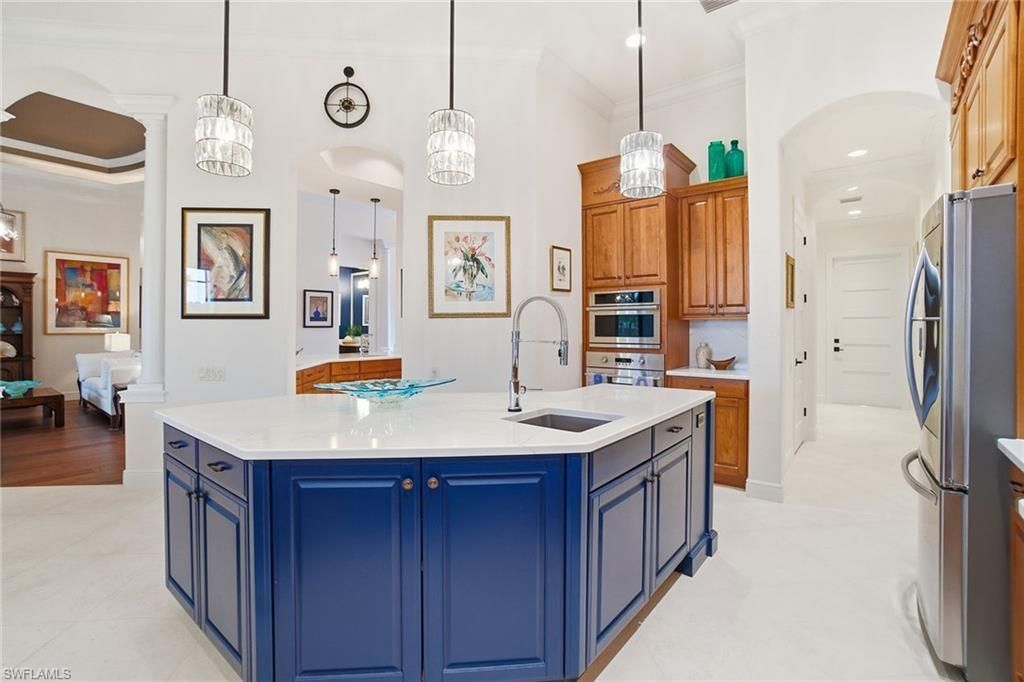 6891 Lakewood Isle Dr, Fort Myers, FL 33908 Photo