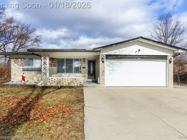 36218 Allison Drive, Sterling Heights, MI 48310