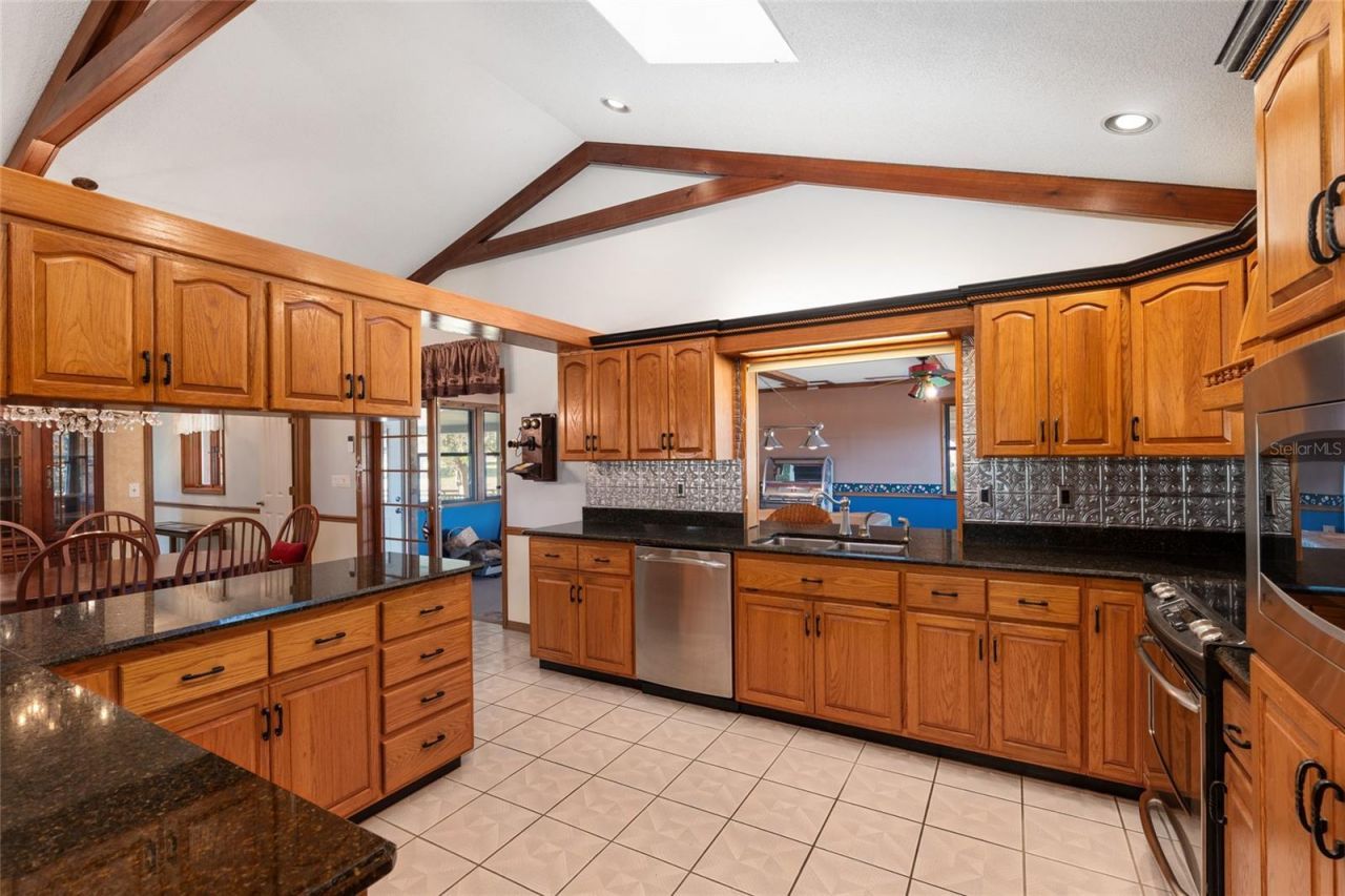 10880 NW 160th Avenue, Morriston, FL 32668 Photo